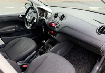 Seat Ibiza IV Hatchback 5d 1.2 TSI 105KM 2011 Seat Ibiza 1.2Tsi KLIMATRONIC Panorama dach Extra stan 1.2 Benzyna 105KM, zdjęcie 8