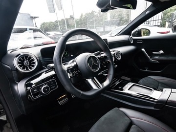 Mercedes Klasa A W177/V177 Hatchback Facelifting 2.0 220 190KM 2025 A Klasa 220 4-Matic AMG Line 2.0 190KM, zdjęcie 5