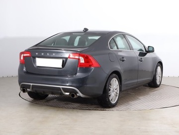 Volvo S60 II Sedan 1.6 D2 115KM 2011 Volvo S60 DRIVe, Navi, Klima, Klimatronic, zdjęcie 4