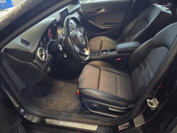 Mercedes GLA I Off-roader 1.6 200 156KM 2016 Mercedes-Benz GLA 200, zdjęcie 13
