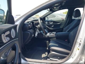 Mercedes Klasa E W213 2019 Mercedes-Benz Klasa E 2019 MERCEDES-BENZ E 300 2.0 Benzyna 241KM, zdjęcie 13