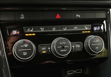 Volkswagen T-Roc I SUV 1.5 TSI ACT 150KM 2019 Volkswagen T-Roc 1.5 TSI 150 KM bezwypadkowy DSG VIRTUAL FULL LED kam, zdjęcie 29