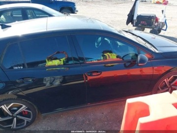 Volkswagen Golf VIII 2024 Volkswagen Golf Volkswagen Golf GTI 2.0T SE, od ubezpieczalni 2.0 Benzyna, zdjęcie 3