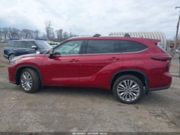 Toyota Highlander III 2024 Toyota Highlander Platinum, 2024r., 4x4, 2.4L 2.4 Benzyna 265KM, zdjęcie 5
