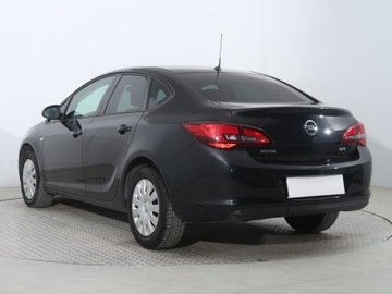 Opel Astra J Sedan 1.6 CDTI ecoFLEX 110KM 2016 Opel Astra 1.6 CDTI, Salon Polska, Klima, zdjęcie 3