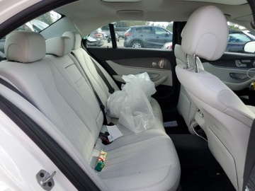 Mercedes Klasa E W214 2023 Mercedes-Benz Klasa E 350 2023 2.0l 2.0 Benzyna 255KM, zdjęcie 10