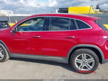 Mercedes GLA II 2021 Mercedes-Benz GLA 2021 .r,2,0 L 4MATIC 2.0 Benzyna 221KM, zdjęcie 6