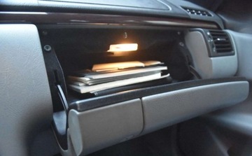 Mercedes Klasa E W210 Sedan 2.3 150KM 1996 Mercedes-Benz Klasa E Mercedes-Benz Klasa E 230 Classic 2.3 Benzyna 150KM, zdjęcie 19