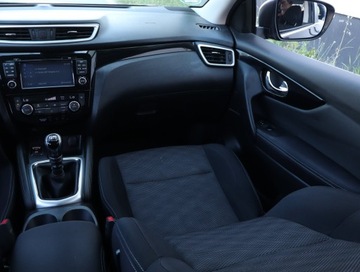 Nissan Qashqai II Crossover 1.2 DIG-T 115KM 2016 Nissan Qashqai 1.2 DIG-T, Navi, Klima, zdjęcie 7