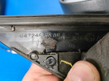 ZRCÁTKO PRAVÉ PT CRUISER 5PIN EVROPA