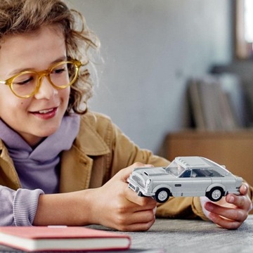 LEGO 76911 ASTON MARTIN SAMOCHÓD JAMESA BONDA AUTO