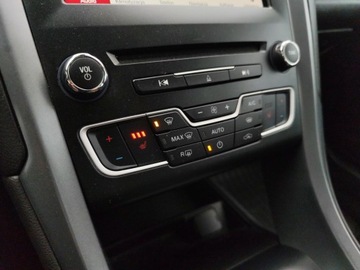 Ford Mondeo V Sedan 1.5 EcoBoost 160KM 2017 Ford Mondeo Titanium, 1.5 Ecoboost / 160KM, Salon, zdjęcie 14