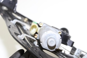 BMW E64 CABRIO ZVEDÁK MECHANIZMUS OKNO PRAVÝ ZADNÍ 7008630