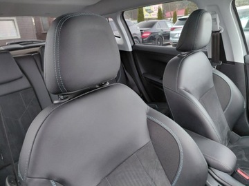 Peugeot 2008 I SUV Facelifting 1.2 PureTech 110KM 2019 Peugeot 2008 Kamera Panorama Alu PDC Sensor 1.2 Benzyna 110KM, zdjęcie 15