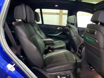 BMW X7 2023 BMW X7 M60I 2023 4.4 Benzyna 523KM, zdjęcie 10