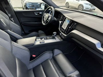 Volvo XC60 II Crossover D4 190KM 2020 Volvo XC 60 R-Design*CarPlay*, zdjęcie 11