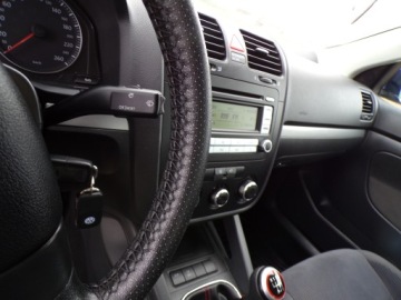 Volkswagen Jetta V 1.6 FSI 115KM 2006 VOLKSWAGEN JETTA 1.6 BENZ ZAMIANA Z NIEMIEC, zdjęcie 18