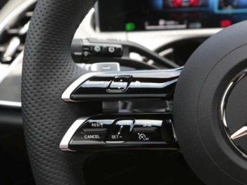 Mercedes Klasa E W214 Sedan 2.0 220d 197KM 2026 E Klasa 220 d 4-Matic AMG 2.0 (197KM) 2026, zdjęcie 6