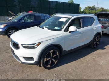 Volvo XC40 Crossover 2.0 T5 247KM 2020 Volvo XC 40 T5 Momentum 2020 2.0l 2.0 Benzyna 248KM, zdjęcie 1