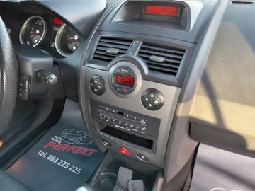 Renault Megane II 2004 Renault Megane Klimatronik Tempomat Elektryka 1.6 Benzyna 113KM, zdjęcie 11