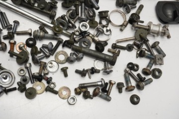 YAMAHA FZS 1000 FAZER 01-05 БОЛТЫ ВИНТЫ