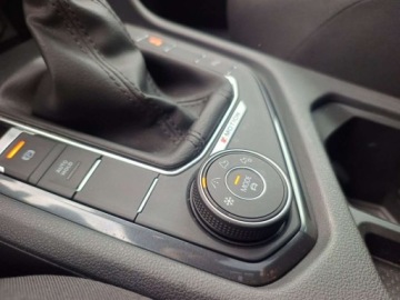 Volkswagen Tiguan II SUV Facelifting 2.0 TDI 200KM 2020 Volkswagen Tiguan FV23, 4x4, webasto, panorama, hak, LED Matrix, APP Conne, zdjęcie 17