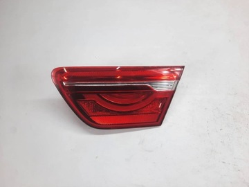 JAGUAR XE X760 LAMPA PRAWY PRAWA TYŁ TYLNA W KLAPE