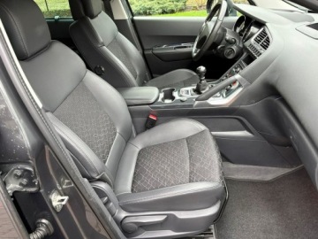 Peugeot 3008 I Crossover Facelifting 1.6 BlueHDi 120KM 2016 Peugeot 3008 1.6 HDI 120 KM Półskóry Panorama, zdjęcie 15