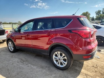 Ford Escape III 2019 Ford Escape Se 2019 1.5 Benzyna 179KM, zdjęcie 1