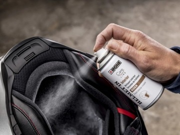 НАБОР ДЛЯ ШЛЕМА IPONE НАБОР ДЛЯ УХОДА ЗА ШЛЕМОМ ОЧИСТИТЕЛЬ-РАСПЫЛЕНИЕ FIBRA