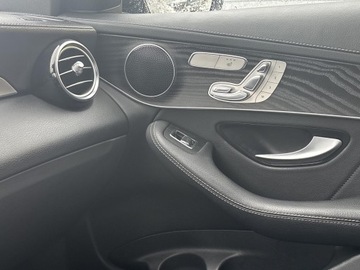 Mercedes GLC C253 SUV Facelifting 2.0 220d 194KM 2019 Mercedes-Benz GLC 220 Aktywny tempomat/ Podgrzewan, zdjęcie 23