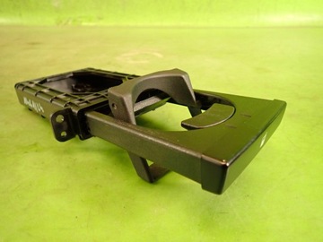 DRŽÁK NA NÁPOJ HRNEK TOYOTA AVENSIS II T25 04R