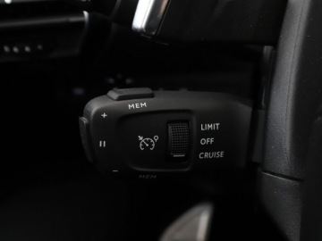  DS Automobiles DS 7 Crossback FV23 2.0HDi AT OPERA, zdjęcie 32