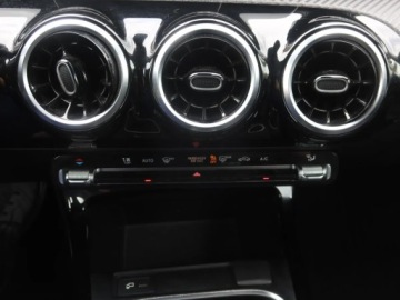 Mercedes CLA C118/X118 2020 Mercedes CLA 200, Automat, Skóra, Navi, Klima, zdjęcie 15