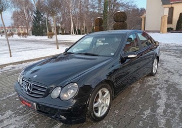 Mercedes Klasa C W203 Sedan W203 1.8 (C 200 Kompressor) 163KM 2005 Mercedes-Benz Klasa C Zarejestrowany - benzyna - 1,8 - 163 KM 1.8 Benzyna, zdjęcie 2