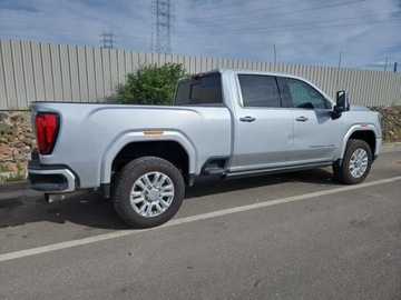  GMC Sierra K2500 Denali 2022 6.6l 6.6 Diesel 401KM, zdjęcie 3