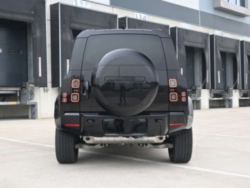 Land Rover Defender IV (L663) Hard Top 90 3.0D R6 250KM 2025 Defender 110 D250 X-Dynamic HSE 3.0 (250KM) 2025, zdjęcie 2
