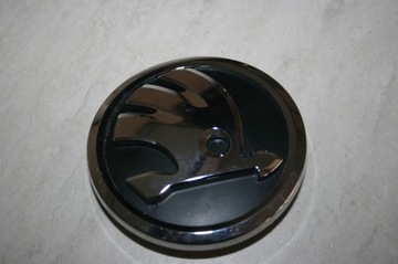 Skoda Fabia II 5J0853621 EMBLEMAT tył