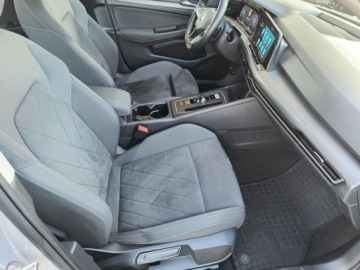 Volkswagen Golf VIII Variant 2.0 TDI 150KM 2021 Volkswagen Golf SalonPL serwis 2.0TDI 150KM bezwypadkow pakiet AppConnect, zdjęcie 12