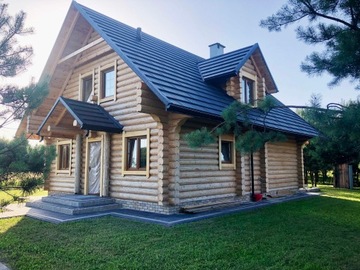 CAŁOROCZNY DOMEK Z BALI 180 MM