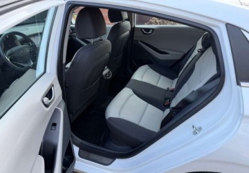 Hyundai IONIQ Hatchback 1.6 GDi 141KM 2018 Hyundai IONIQ 1.6 Hybrid 141KM F-LED Infinity NAV Climatronic Kamera SERWI, zdjęcie 27