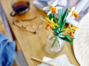 40747 LEGO ICONS Нарциссы