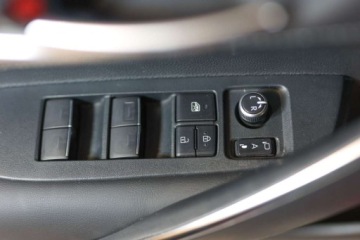 Toyota Corolla XII TS Kombi 2.0 Hybrid Dynamic Force 184KM 2020 Toyota Corolla 2.0 Hybrid Comfort 2.0 Hybryda 184KM, zdjęcie 25