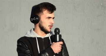 Караоке беспроводной микрофон - динамик Bluetooth