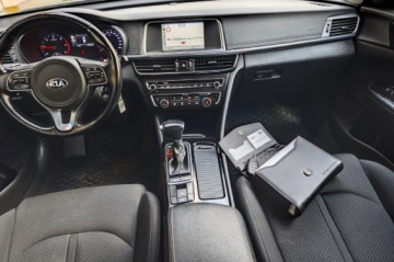 Kia Optima II Kombi 1.7 VGT CRDi 141KM 2017 KIA OPTIMA ZAREJESTROWANA AUTOMAT UDOKUMENTOWANY PRZEBIEG, zdjęcie 17