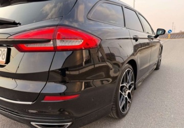 Ford Mondeo V Kombi Facelifting 2.0 EcoBlue 190KM 2019 Ford Mondeo ST LINE AWD 4x4 190Ps 8biegow MaxyMalneWyposazenie PoPelnymSer, zdjęcie 17