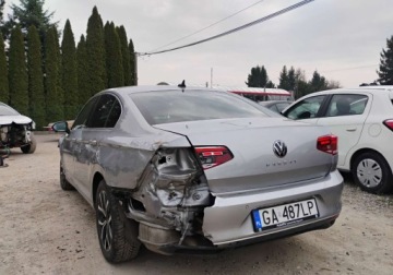Volkswagen Passat B8 Limousine Facelifting 1.5 TSI EVO 150KM 2021 Volkswagen Passat 2021r, 1.5TSI. AUTOMAT. Uszkodzony lewy przod i tyl. Je, zdjęcie 3