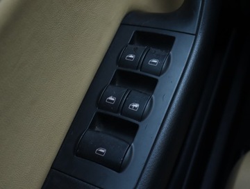 Audi A4 B6 Cabrio 1.8 T 163KM 2003 Audi A4 1.8 T, Navi, Xenon, Klima, Klimatronic, zdjęcie 15