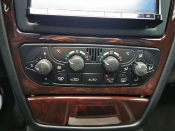 Mercedes Klasa G W463 Off-roader długi AMG 5.5 AMG 476KM 2006 MERCEDES-BENZ G55 AMG, Bezwypadkowy, 59419km, Bogate wyposażenie, 7 Miejsc, zdjęcie 26