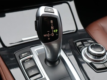 BMW Seria 5 F10-F11 Limuzyna 520d 184KM 2014 BMW 5 520d, 181 KM, Automat, Navi, Xenon, zdjęcie 15